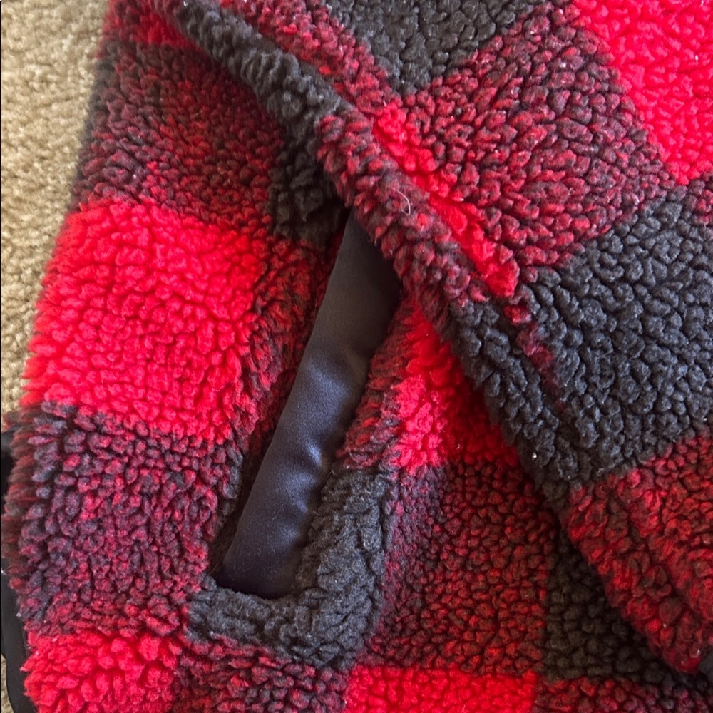 Abercrombie & Fitch Red Black Plaid Zip-Up Sweater | Cozy Fall Flannel Style Jac - Picture 5 of 7